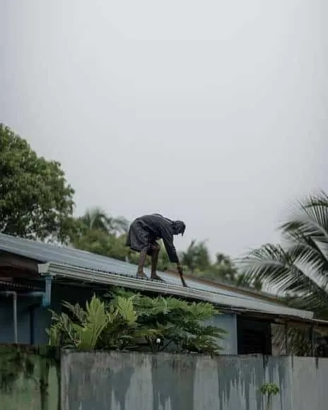 7 Tips While Learning How To Clean Gutters