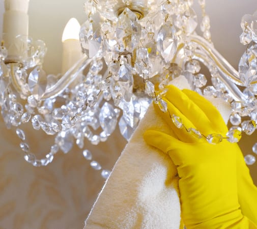 Restoring Antique Chandeliers: Revitalize Yours With A Professional Chandelier Cleaning Service