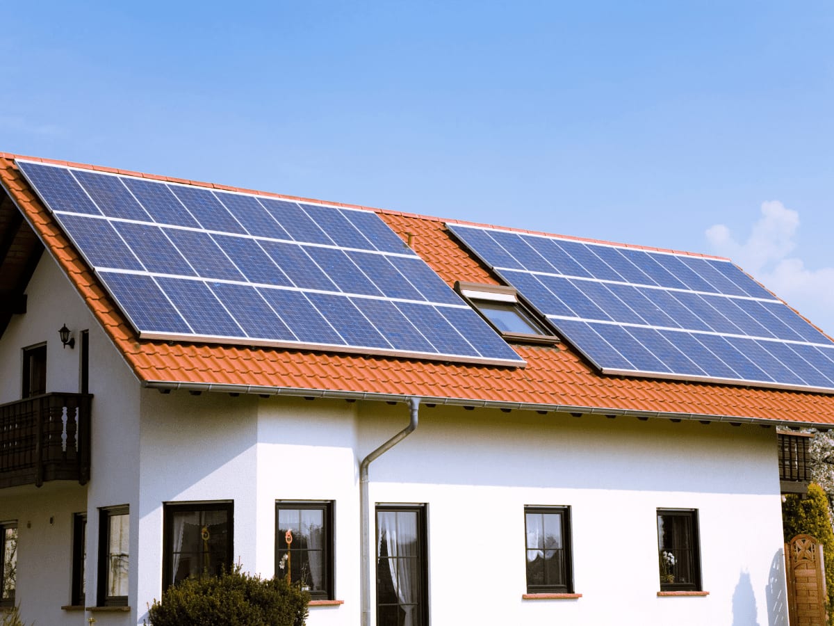 Why Solar Panel Cleaning Services Are Crucial After A Big Storm
