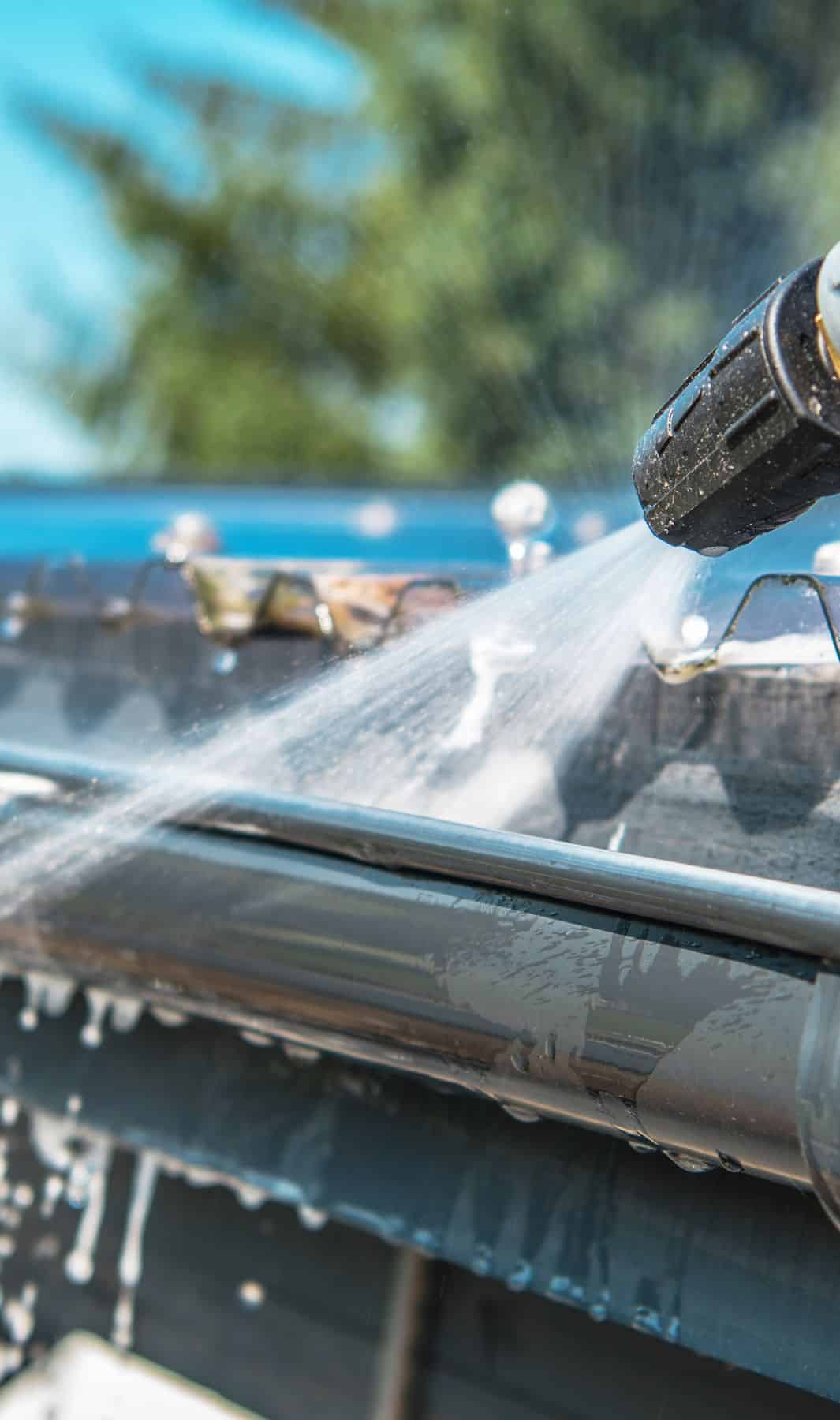 Commercial gutter debris removal