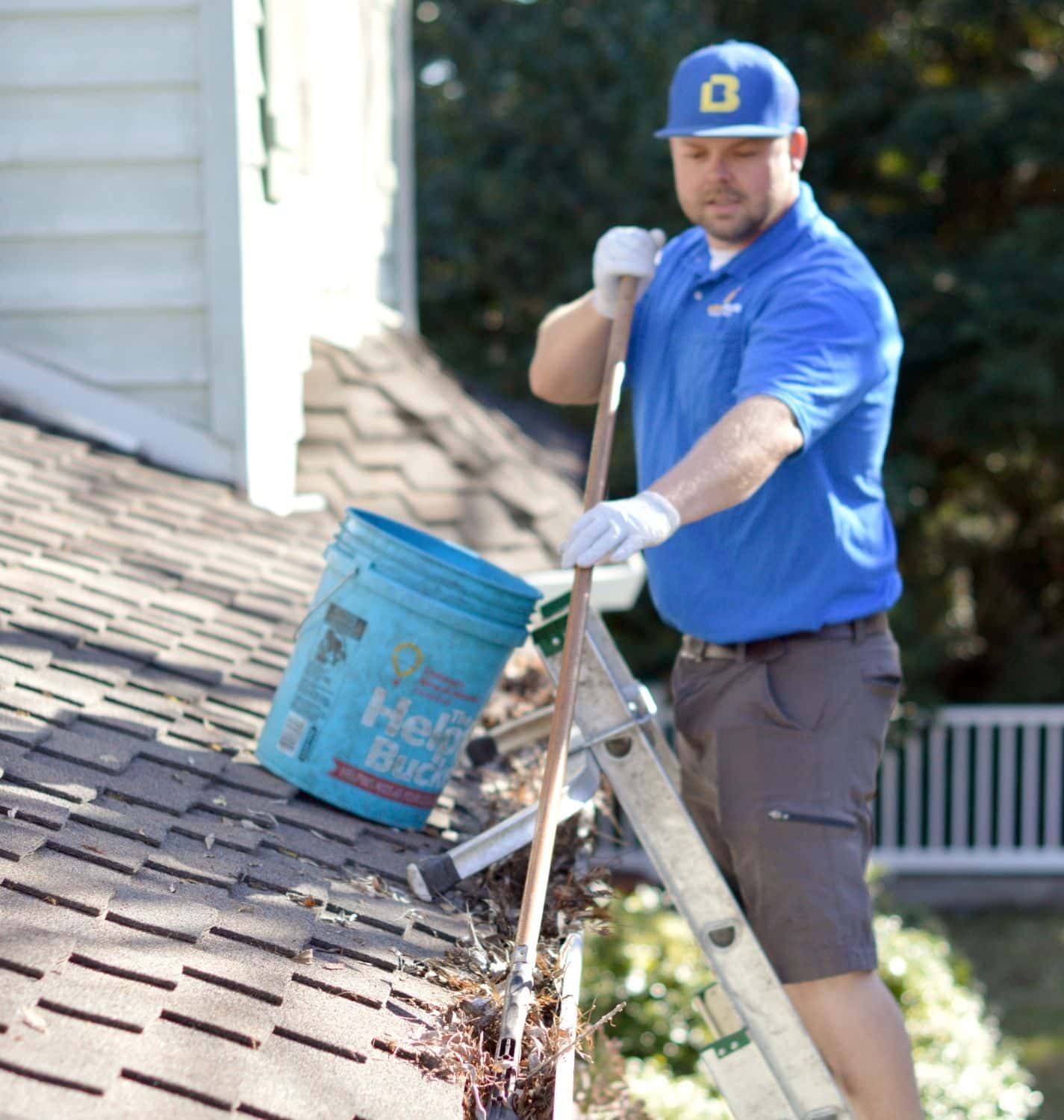 Residential gutter cleaning in Sacramento